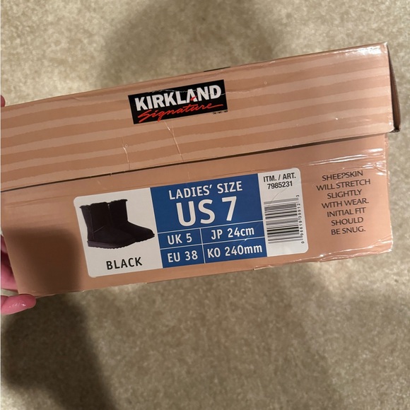 Costco Kirkland Shearling Sheepskin Boots Side Zip 7 Ugg Short - Picture 4 of 9